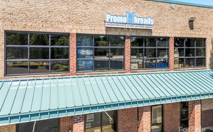 Pictures of Office, Retail property located at 19824 W Catawba Ave, Cornelius, NC 28031 for sales - image #1