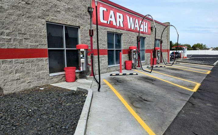 Pictures of Retail, Special Purpose property located at 1180 W Highland Ave, Hermiston, OR 97838 for sales - image #1