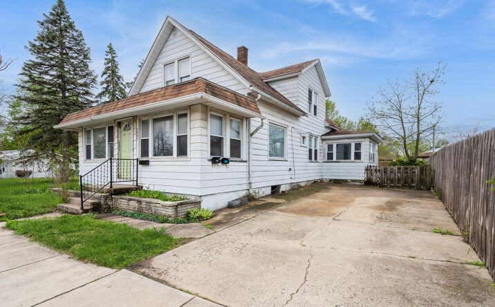 Pictures of Special Purpose property located at 2005 Ohio Street, Michigan City, IN 46360 for sales - image #1