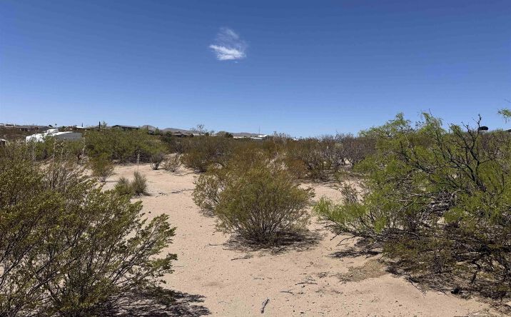 Pictures of Land property located at 406 Skyline Drive, Elephant Butte, NM 87935 for sales - image #1