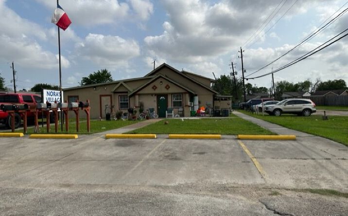 Pictures of Multifamily property located at 302 Avenue G, South Houston, TX 77587 for sales - image #1