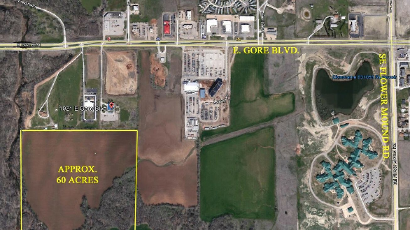 1921 E Gore Blvd, Lawton, OK 73501