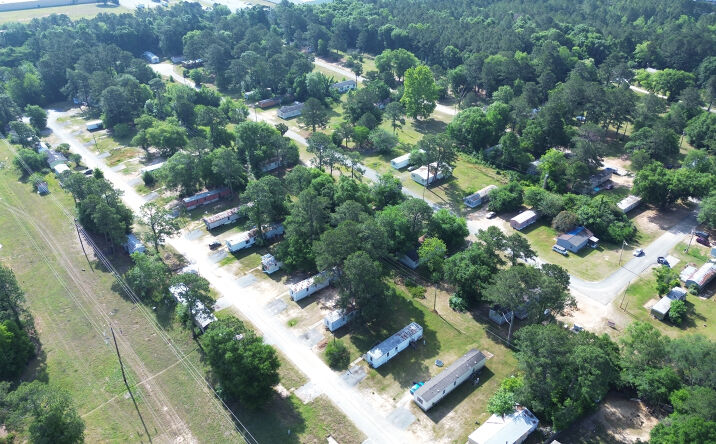 Pictures of Mobile Home Park property located at 1001 Dunes Ave, Albany, GA 31705 for sales - image #1