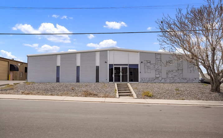 Pictures of Industrial property located at 1900 W Yale Ave, Englewood, CO 80110 for sales - image #1