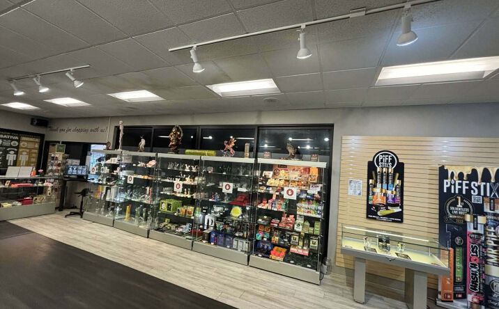 Pictures of Retail property located at 10735 NE Halsey Street, Portland, OR 97220 for sales - image #1