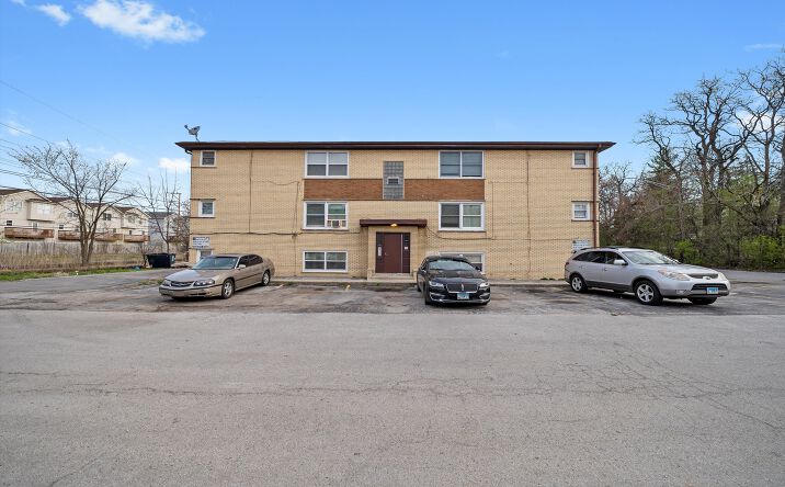 Pictures of Multifamily property located at 12456 Fairview Ave, Blue Island, IL 60406 for sales - image #1