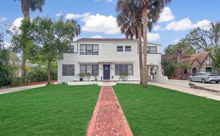Pictures of Multifamily property located at 408 W Howry Ave, DeLand, FL 32720 for sales - image #1