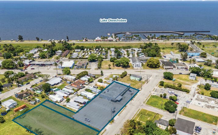 Pictures of Retail property located at 181 Rardin Ave, Pahokee, FL 33476 for sales - image #1
