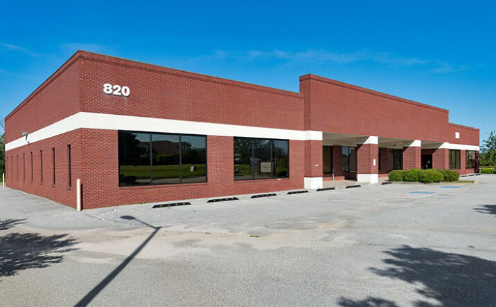 Pictures of Office property located at 820 Duke Ave, Warner Robins, GA 31093 for sales - image #1