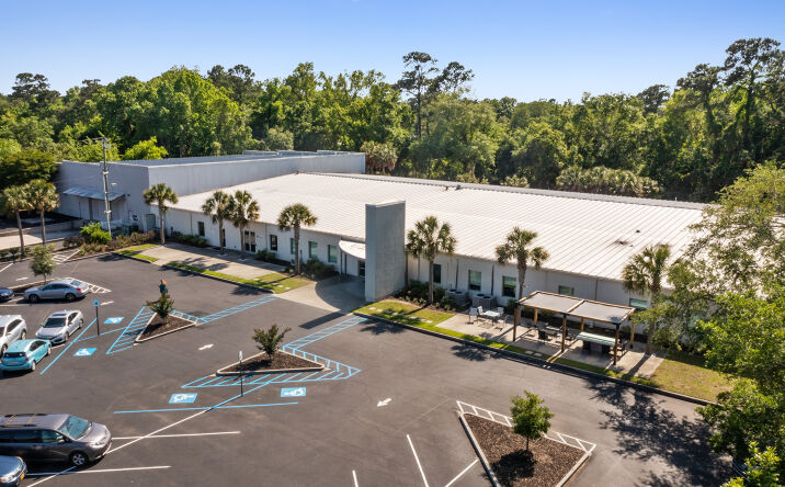 image of property at 1007 JOHNNIE DODDS BLVD Mount Pleasant SC 29464-6123