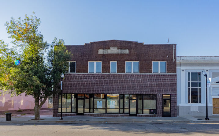 Pictures of Hospitality, Mixed Use, Office, Retail property located at 220 SW 25th St, Oklahoma City, OK 73109 for sales - image #1
