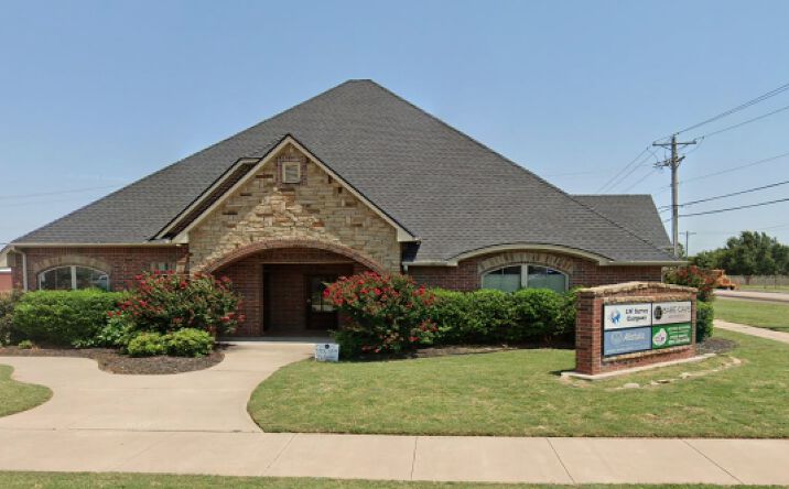 Pictures of Office property located at 3224 Teakwood Ln, Edmond, OK 73013 for sales - image #1