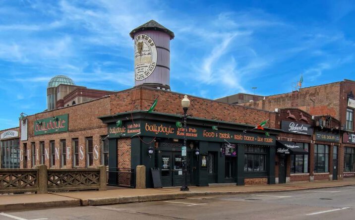 Pictures of Retail property located at 28-42 West New York Street, Aurora, IL 60506 for sales - image #1
