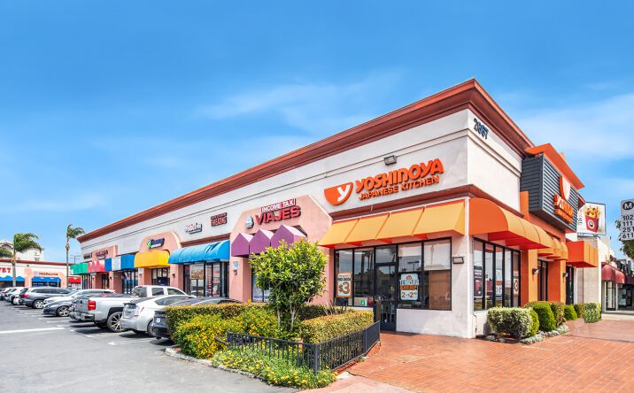 Pictures of Retail property located at 2667 E Florence Ave, Huntington Park, CA 90255 for sales - image #1