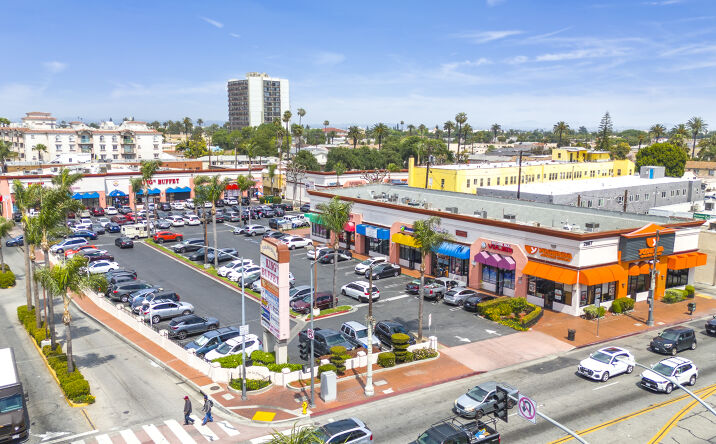Pictures of Retail property located at 2667 E Florence Ave, Huntington Park, CA 90255 for sales - image #1