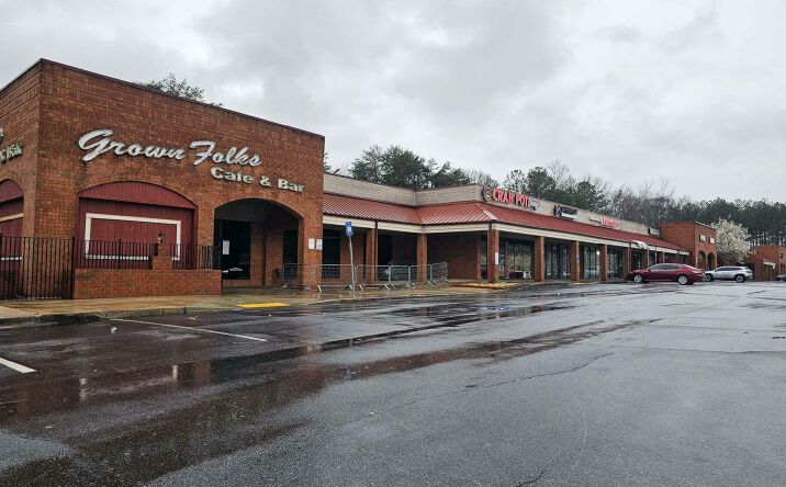 Pictures of Retail property located at 5495 Old National Highway, College Park, GA 30349 for sales - image #1