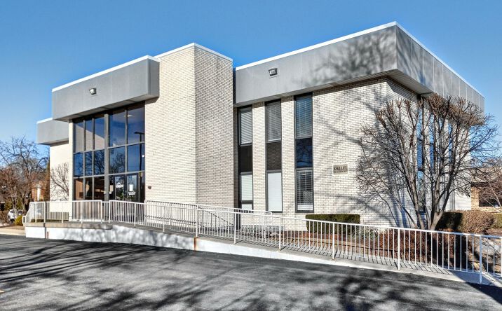 Pictures of Office property located at 2435 Glenwood Ave, Joliet, IL 60435 for sales - image #1