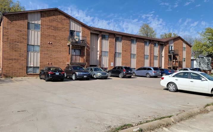 Pictures of Multifamily property located at 1111 Vattier, Manhattan, KS 66502 for sales - image #1