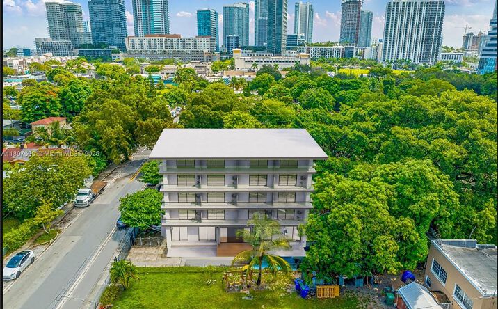 Pictures of Multifamily property located at 120 NW 32nd St, Miami, FL 33127 for sales - image #1