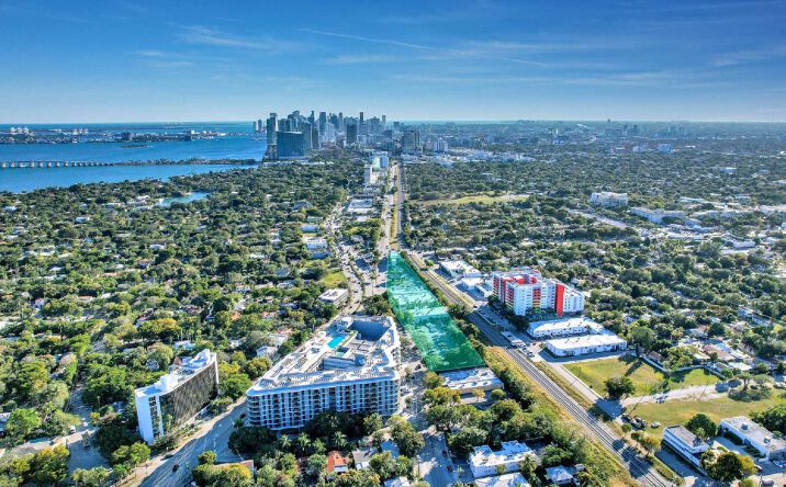 Pictures of Land, Mixed Use property located at 5400 NE 4th Ct, Miami, FL 33137, 5582 NE 4th Ct, Miami, FL 33137 for sales - image #1