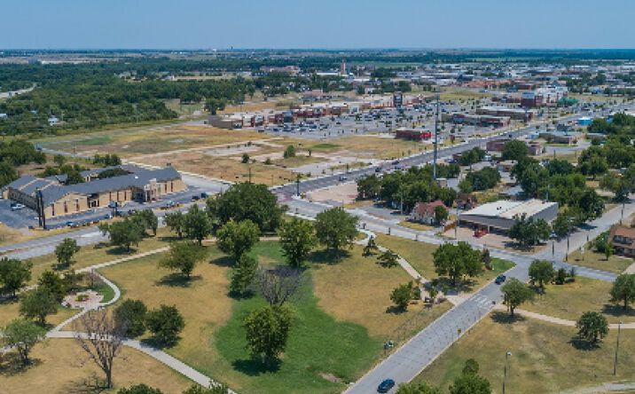 Pictures of Land property located at Ferris Ave & 2nd St. NW SE/C, Lawton, OK 73501 for sales - image #1