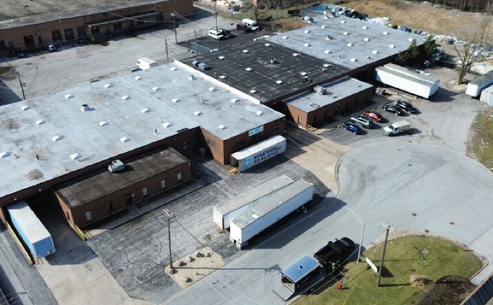 Pictures of Industrial property located at 525 W 169th St, South Holland, IL 60473 for sales - image #1
