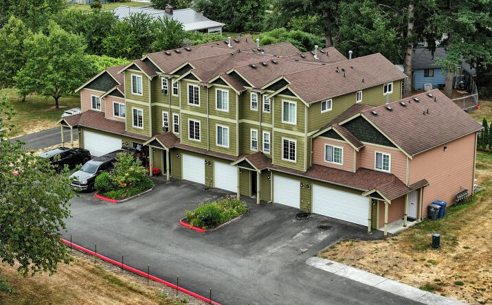 Pictures of Multifamily property located at 837 Garden Green Pl, Sultan, WA 98294 for sales - image #1