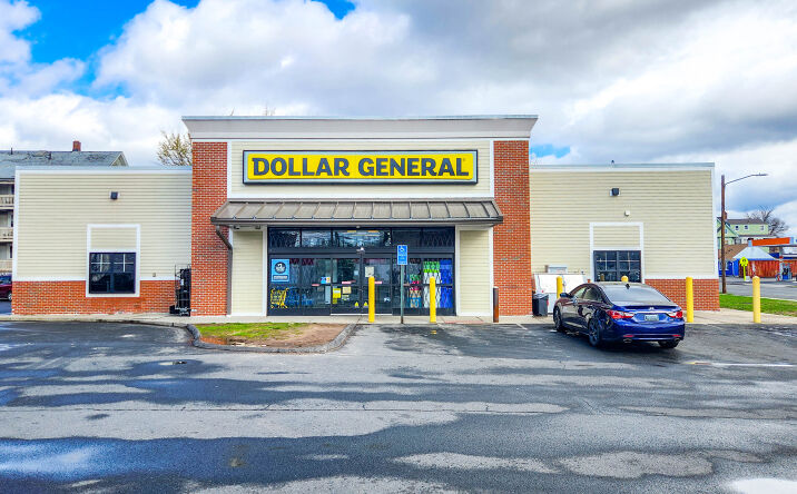 Pictures of Retail property located at 649 Wethersfield Ave, Hartford, CT 06114 for sales - image #1