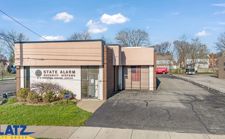 Pictures of Retail, Office property located at 5956 Market St, Youngstown, OH 44512 for sales - image #1