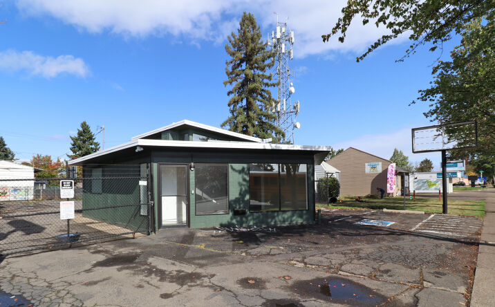 Pictures of Office, Retail property located at 1267 W 7th Ave, Eugene, OR 97402 for sales - image #1
