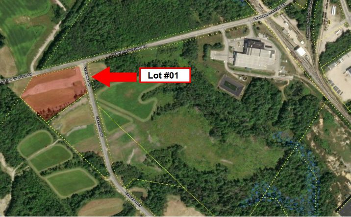 Pictures of Land property located at 128 Cascades Dr, Auburn, ME 04210 for sales - image #1
