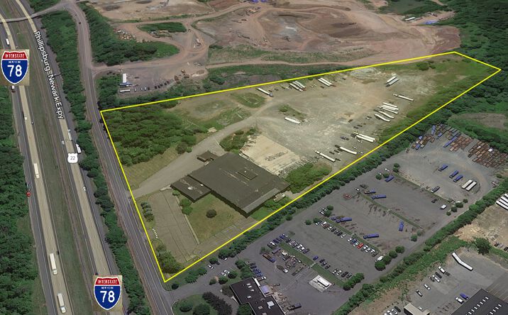 Pictures of Industrial property located at 7 Frontage Rd, Clinton, NJ 08809 for sales - image #1