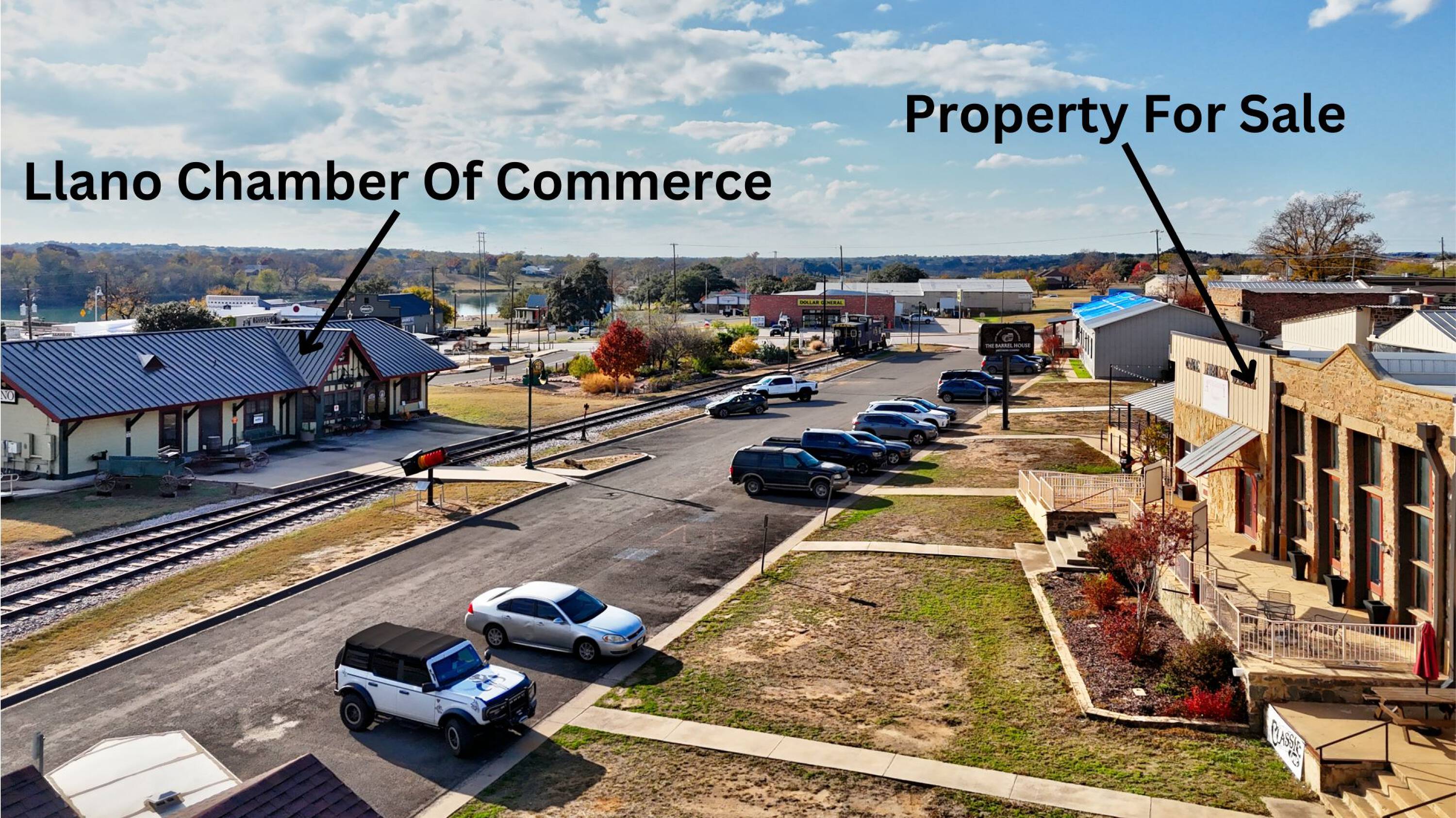 105 East Grayson St, Llano, TX 78643