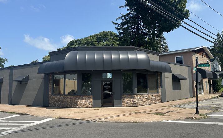 Pictures of Office, Retail property located at 60 State St, Phoenix, NY 13135 for sales - image #1