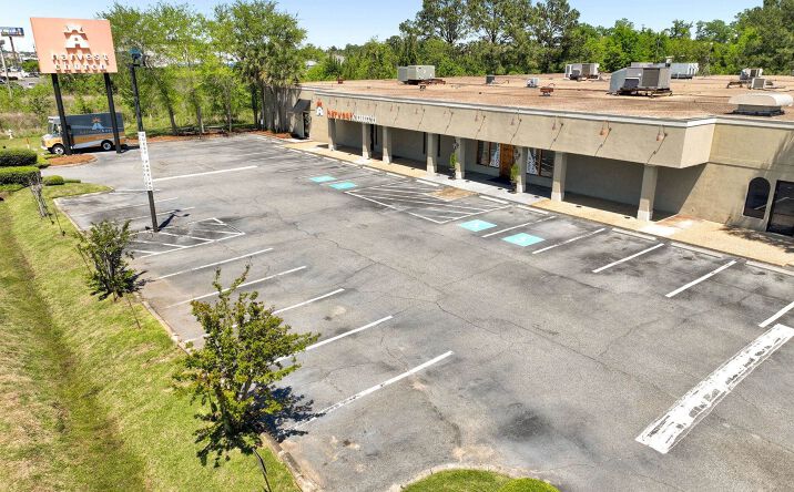 Pictures of Industrial property located at 1275 E I-65 Service Rd, Mobile, AL 36606 for sales - image #1