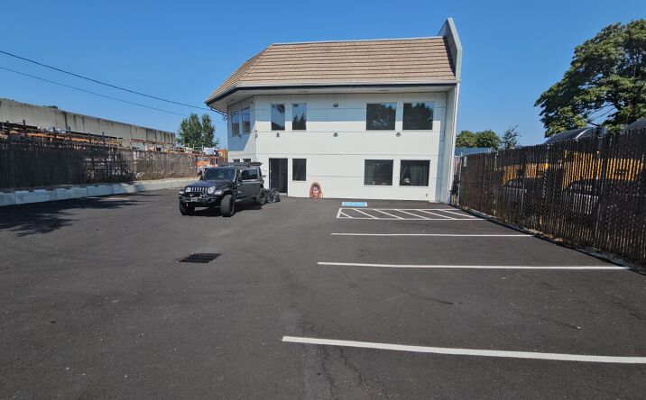 Pictures of Retail, Industrial, Mixed Use, Senior Living property located at 5833 NE Lombard St, Portland, OR 97218 for sales - image #1
