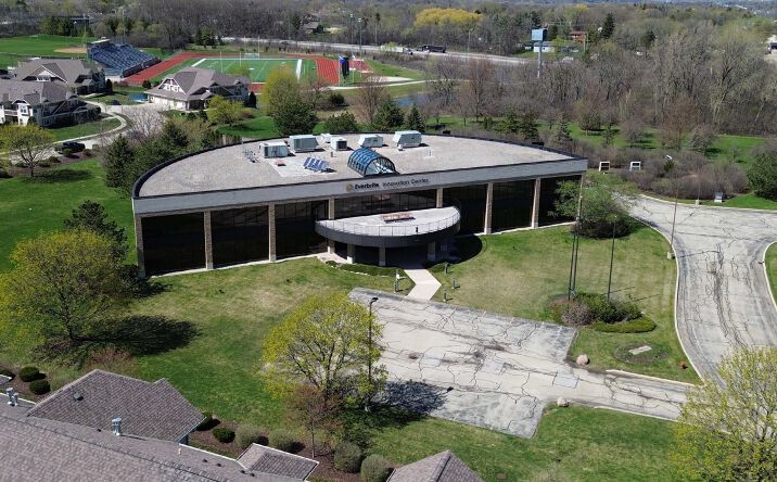 Pictures of Office, Industrial property located at 4969 S 110th St, Greenfield, WI 53228 for sales - image #1
