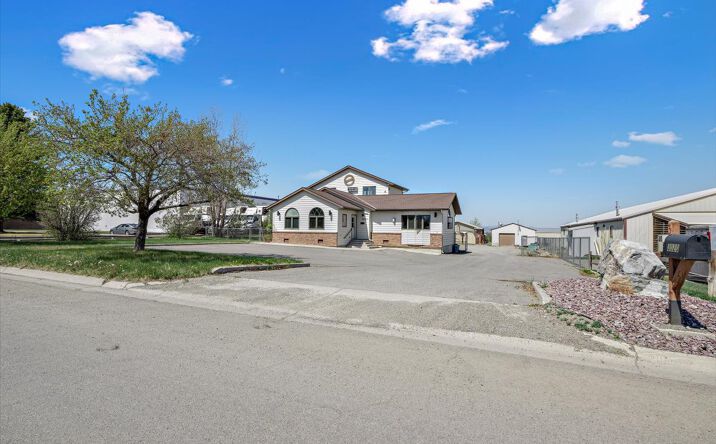 Pictures of Mixed Use property located at 3020 E Lyndale Avenue, Helena, MT 59601 for sales - image #1