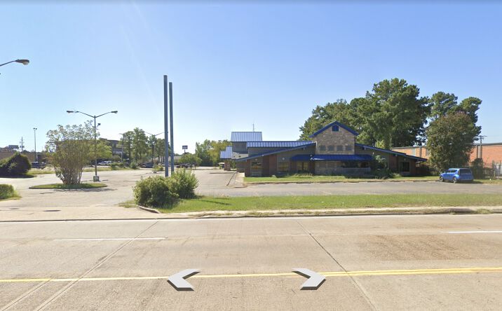 Pictures of Retail property located at 2941 W Bert Kouns Industrial Loop, Shreveport, LA 71118 for sales - image #1