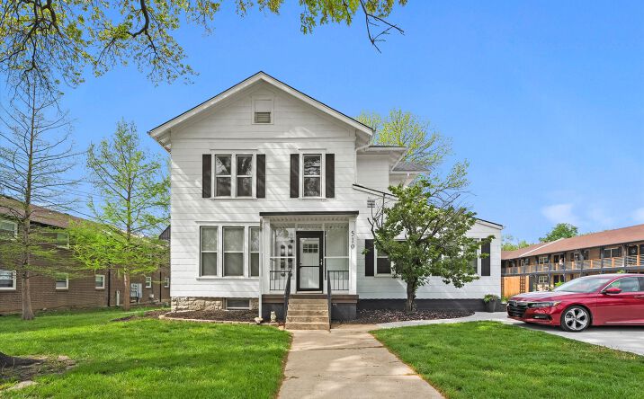 Pictures of Multifamily property located at 510 E Park St, Olathe, KS 66061 for sales - image #1