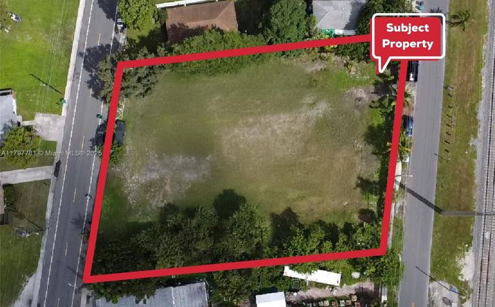 Pictures of Retail property located at 112 NW 4th Ave, Dania Beach, FL 33004 for sales - image #1
