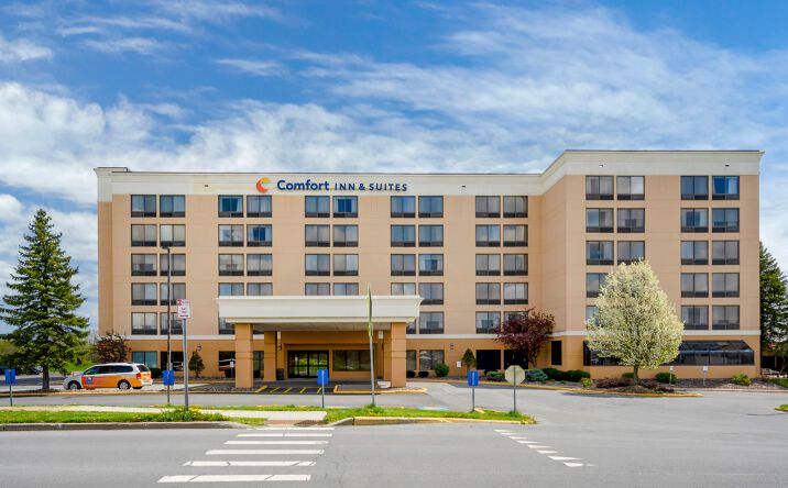 Pictures of Hospitality property located at 110 Commerce Park Dr, Watertown, NY 13601 for sales - image #1