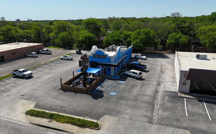 Pictures of Retail property located at 1725 W University Dr, Denton, TX 76201 for sales - image #1