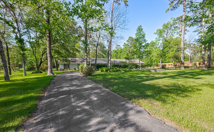 Pictures of Land, Mixed Use property located at 1535 Spring Hills Dr, Spring, TX 77386 for sales - image #1
