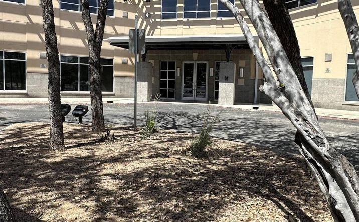 Pictures of Office property located at 8706 Fredericksburg Rd, San Antonio, TX 78240 for sales - image #1