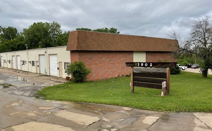 Pictures of Industrial property located at 1802 Vandiver Dr, Columbia, MO 65202 for sales - image #1