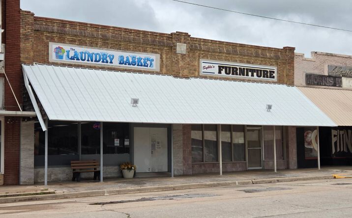 Pictures of Business for Sale property located at 110 E Main St, Ringling, OK, Ringling, OK 73463 for sales - image #1