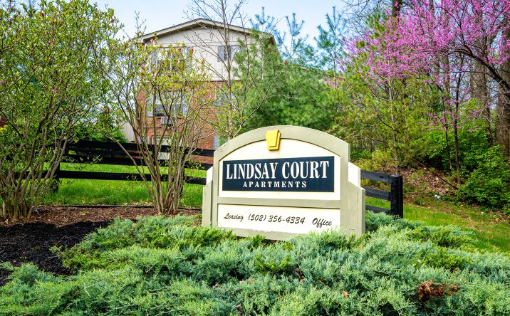 Pictures of Multifamily property located at 404 Lindsay Ct, Louisville, KY 40206 for sales - image #1