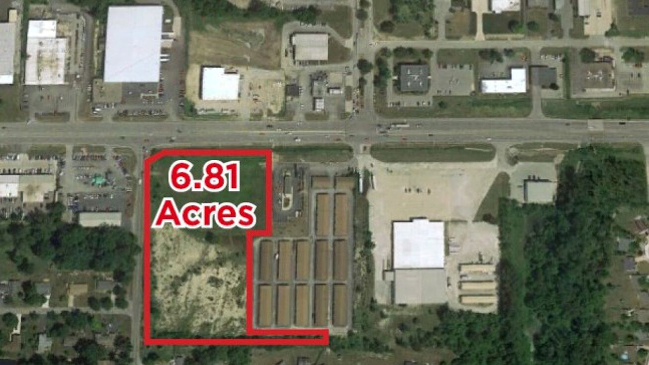 SEC of Coliseum Blvd. and Harris Road, Fort Wayne, IN 46808 Land for