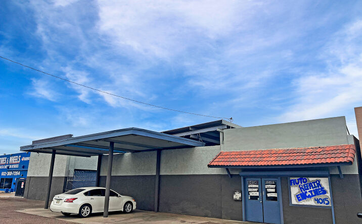 Pictures of Industrial property located at 4015 N Black Cyn Hwy, Phoenix, AZ 85015 for sales - image #1